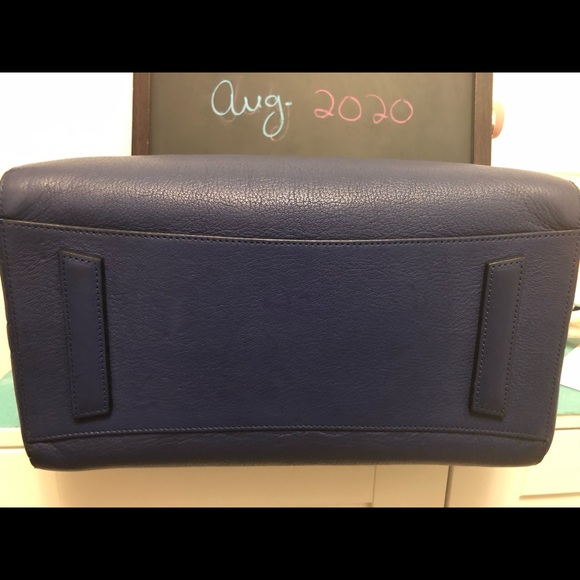 No longer available ‼️ Medium Givenchy Antigona - Picture 5 of 10